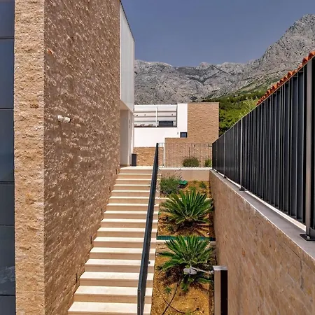 Villa Luxury Delight I In With Private Pool, Gym, Sauna & Jacuzzi
